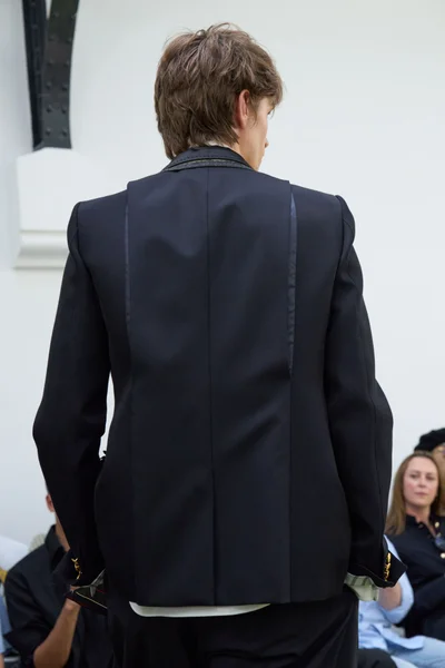 Look 20